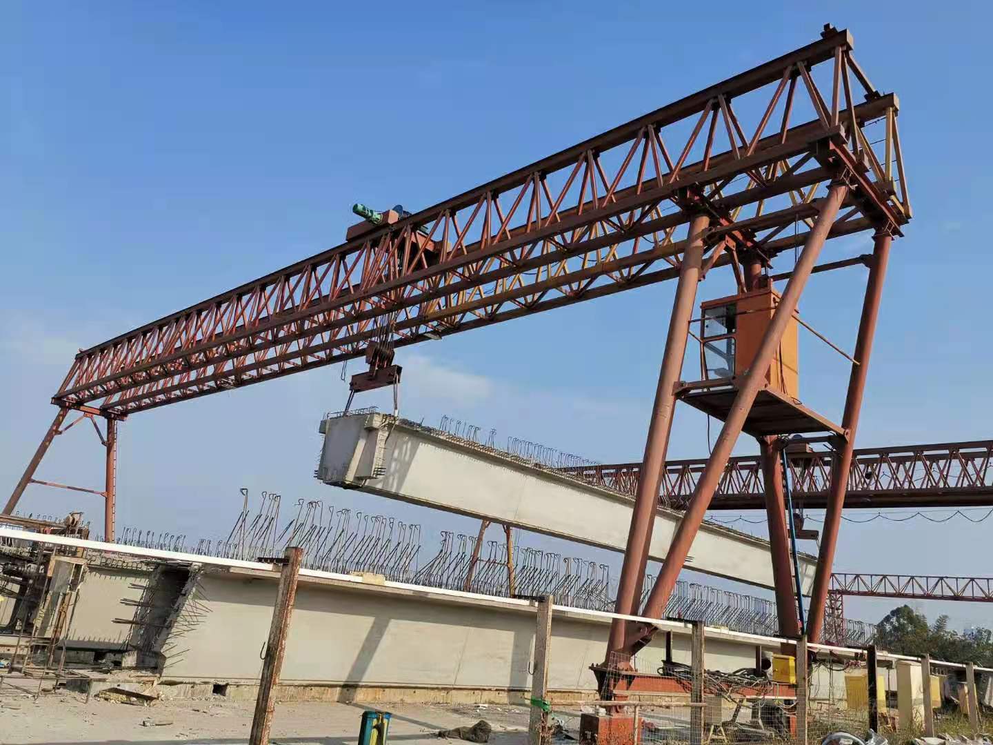 扬州一大桥预制箱梁压浆施工